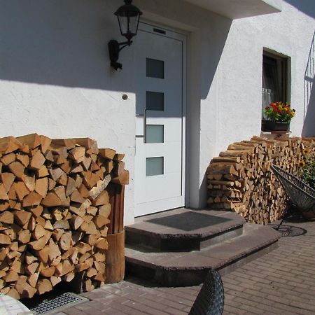 Gemütliches Balkonzimmer: Ruhige Sonnenlage mit WLAN und Flughafennähe Trunkelsberg Exterior photo